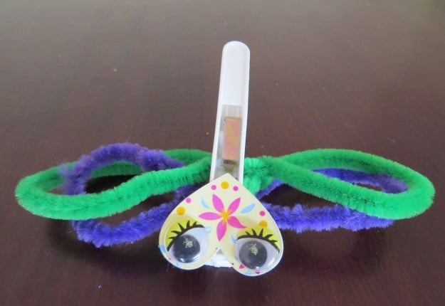 Peg and Pipe Cleaner Dragonfly